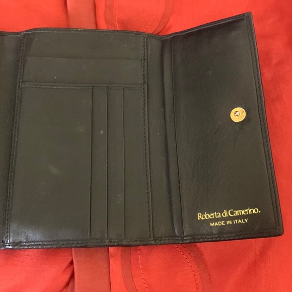 Roberta di Camerino woman’s wallet in black - Picture 2 of 6